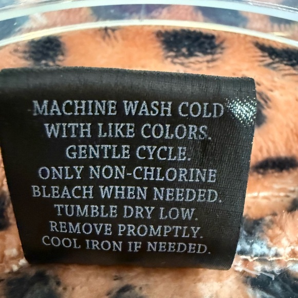 Cold Crush Faux Fur Animal Print half Zip top. - Picture 6 of 7